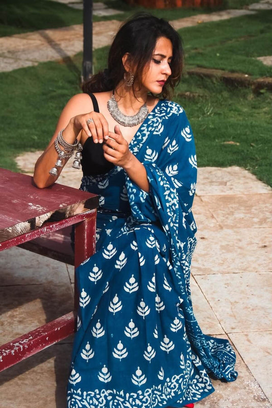Blue Mul Cotton Saree - side view
