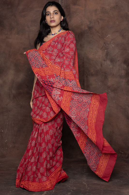 Maroon Mul Cotton Ready to Wear Saree with Pocket - front view