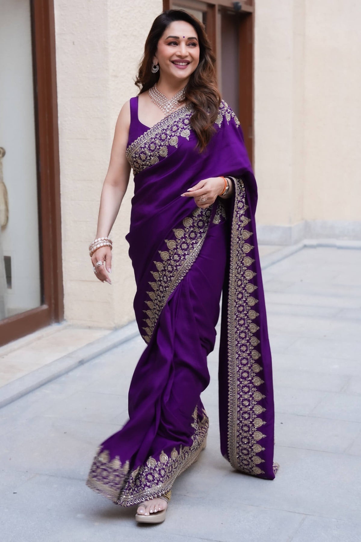 Purple Rangoli Silk saree – sequins embroidery detail