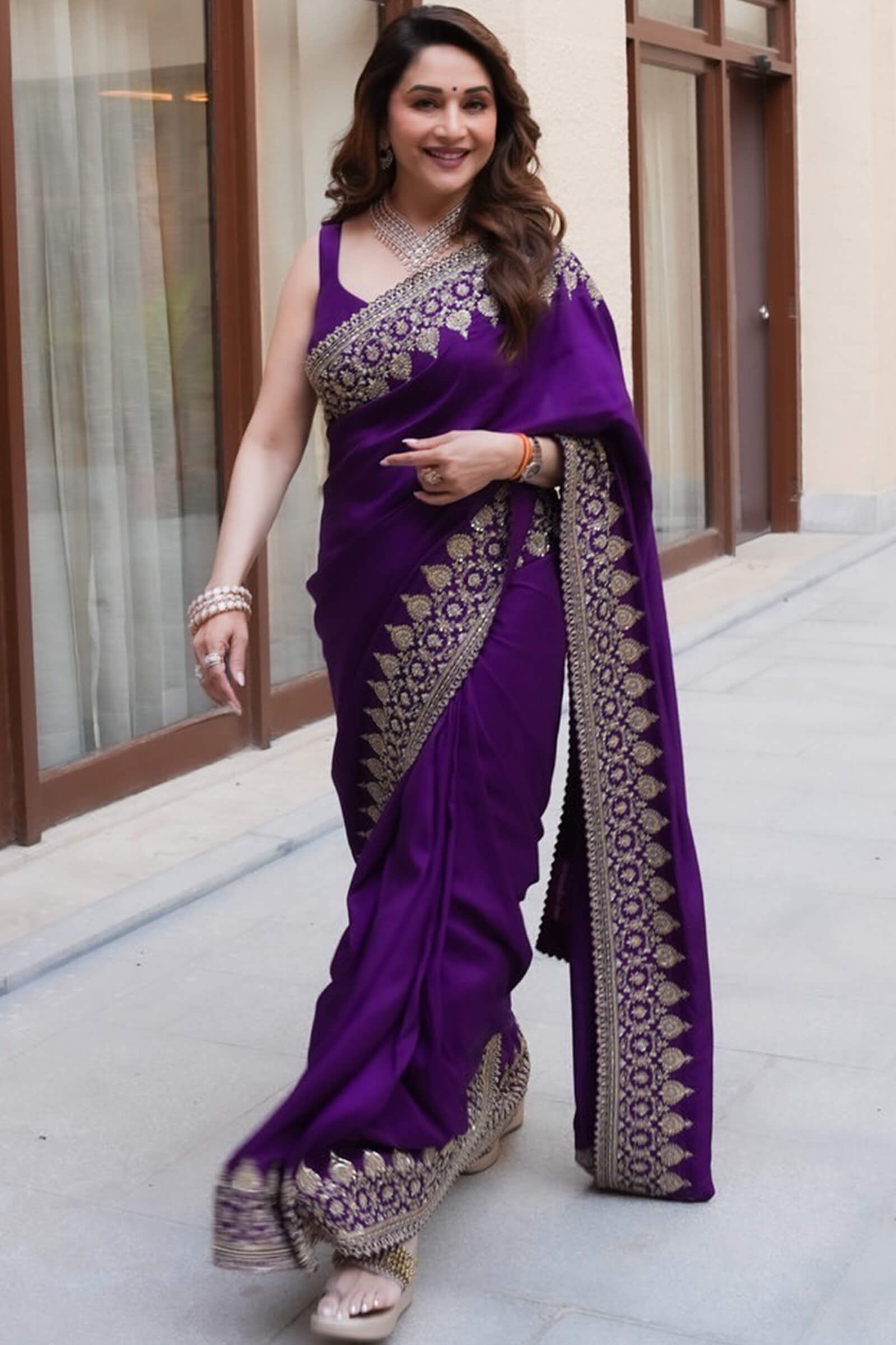 Purple Rangoli Silk saree – side view