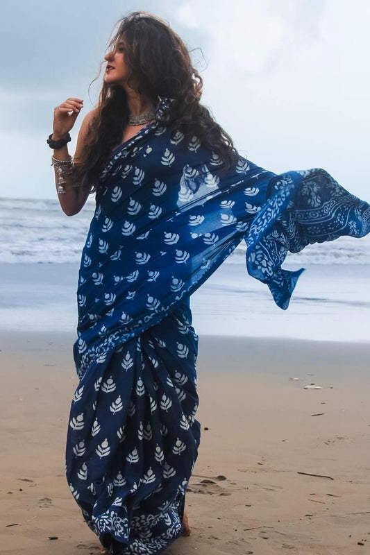 Blue Mul Cotton Ready to Wear Saree with Pocket - front view