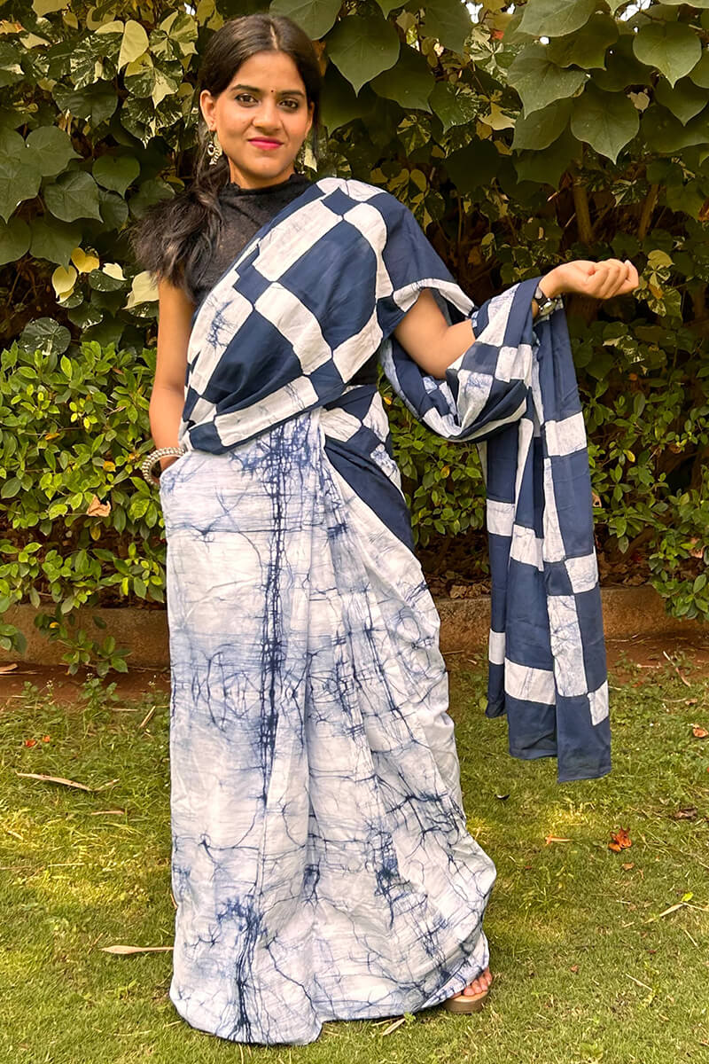 Blue Mul Cotton Saree - pocket detail