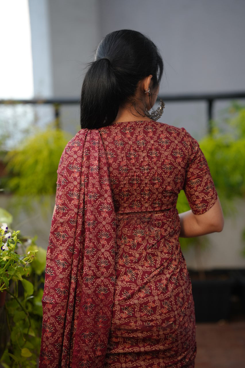 Maroon Mul Cotton Saree - blouse piece