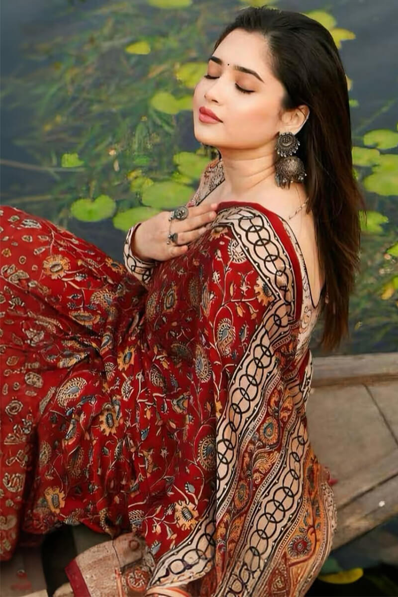 Red Crape Silk Saree - full spread