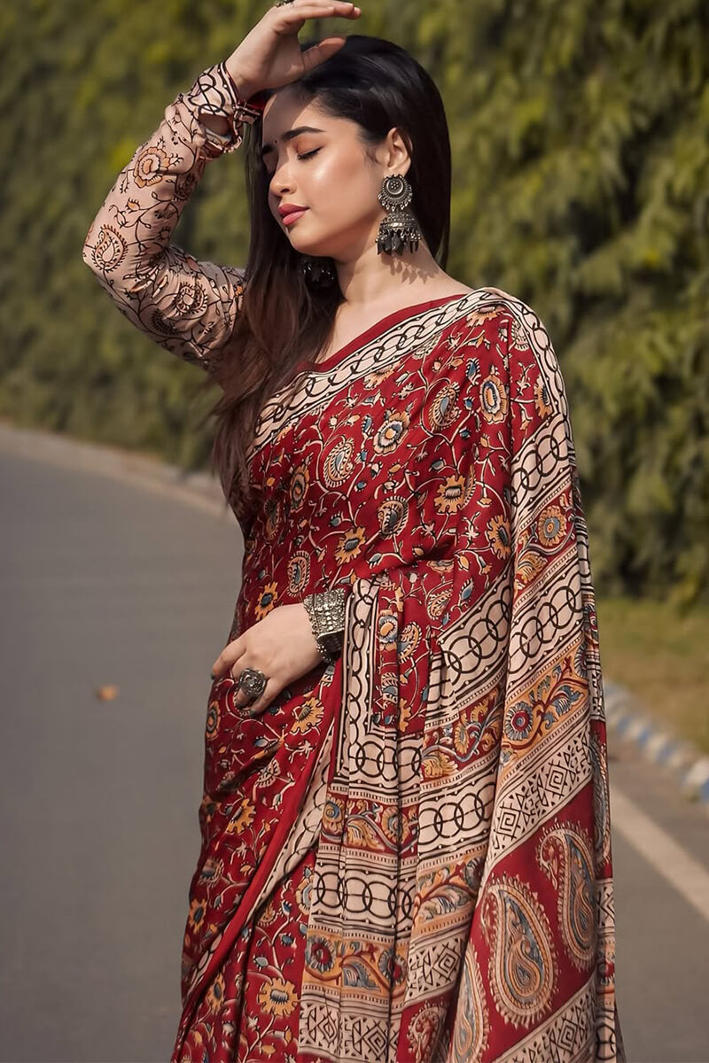 Red Crape Silk Saree - pallu detail