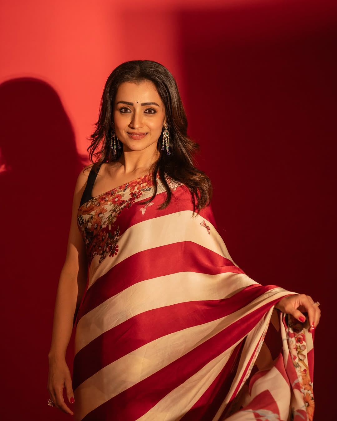 Beige and Maroon Crape Silk Saree - full spread