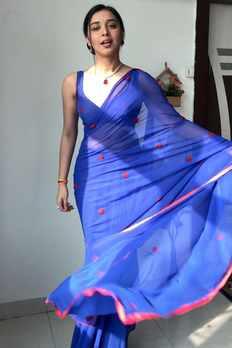 Blue Georgette Ready to Wear Saree – pallu and pleat detail