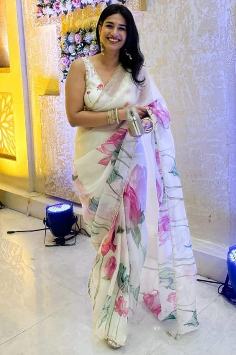 Off White Organza Silk Saree hand-work border and pallu detail